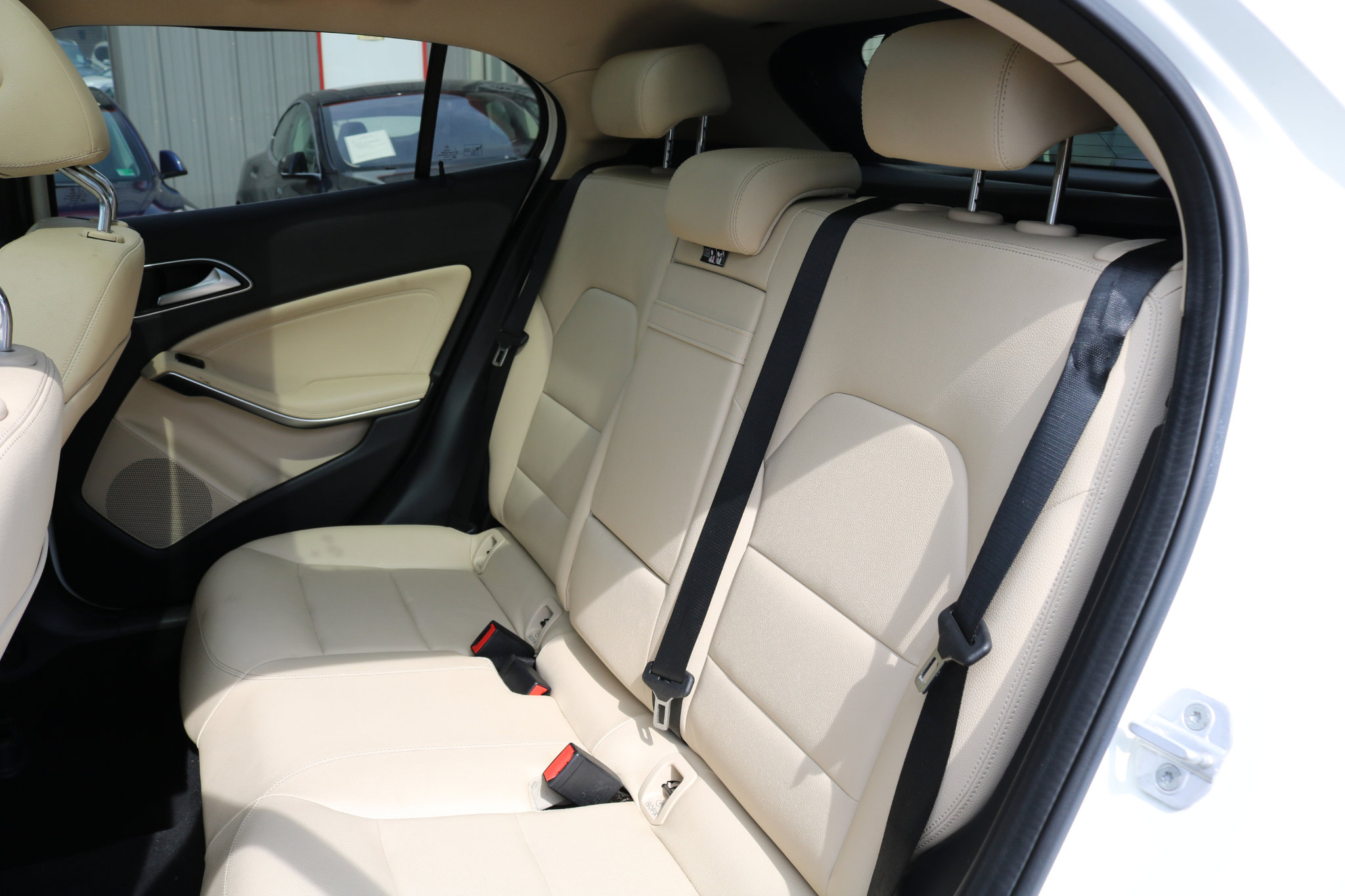 Used 2016 Mercedes-Benz GLA 250 image 35