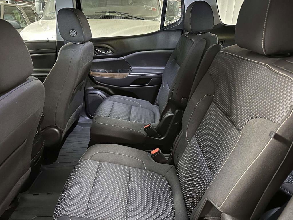 Used 2023 GMC Acadia SLE w/ Driver Convenience Package AWD/4WD image 14