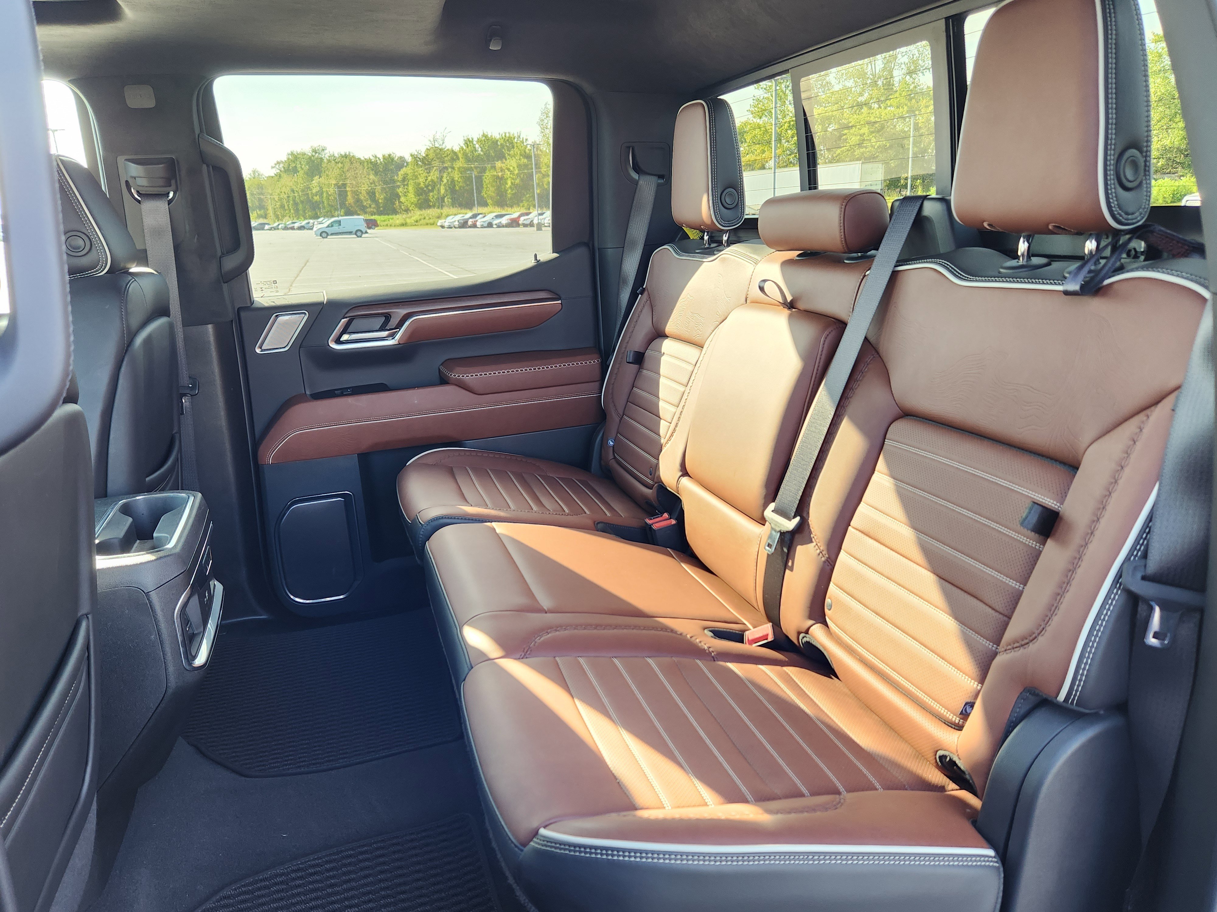 Used 2024 GMC Sierra 1500 Denali Ultimate image 11