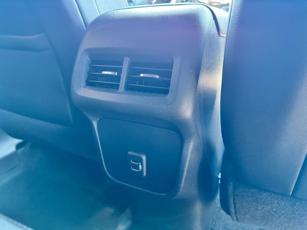 Used 2022 Chevrolet Equinox RS image 14