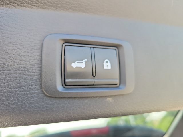 Used 2025 Mitsubishi Outlander SE AWD/4WD image 10