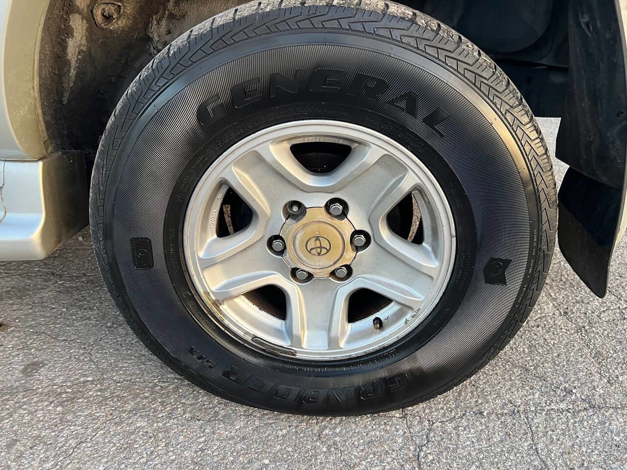 Used 2000 Toyota 4Runner SR5 image 27