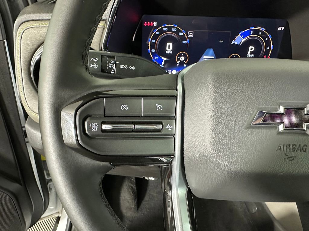 Used 2024 Chevrolet Colorado ZR2 AWD/4WD image 12