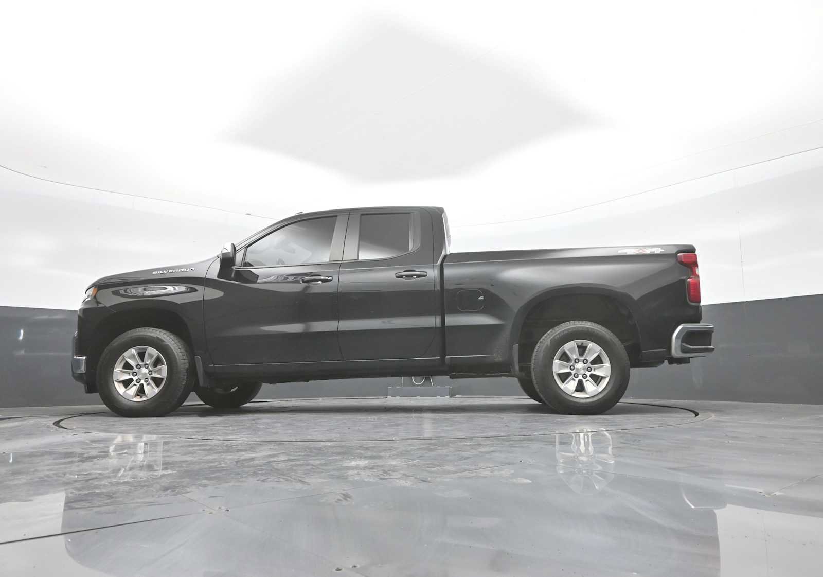 Used 2021 Chevrolet Silverado 1500 LT AWD/4WD image 65