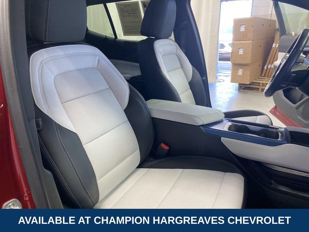 Used 2025 Chevrolet Equinox EV LT w/ Convenience Package II FWD image 36