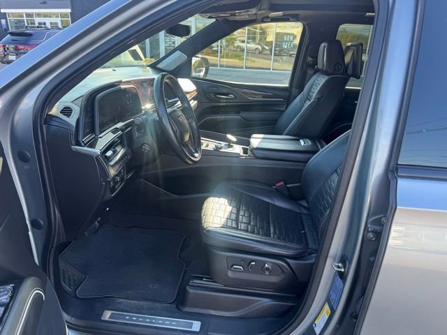 Used 2023 Cadillac Escalade Sport Platinum w/ LPO, ONYX Package AWD/4WD image 22
