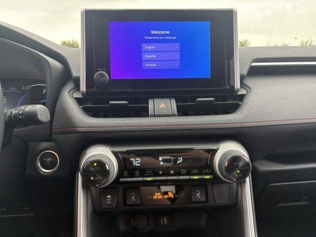 Used 2023 Toyota RAV4 SE w/ Weather & Moonroof Package AWD/4WD image 5