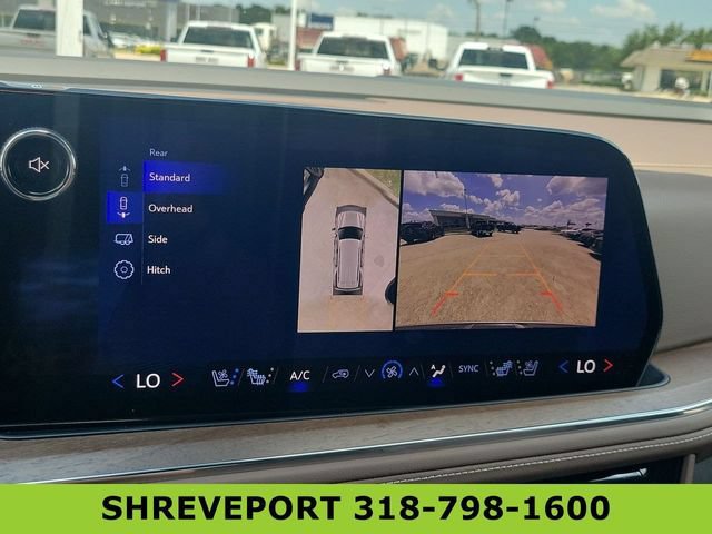 Used 2025 Chevrolet Tahoe High Country AWD/4WD image 15