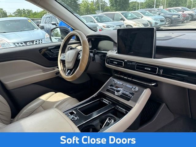 Used 2020 Lincoln Aviator Reserve w/ Equipment Group 202A AWD/4WD image 14