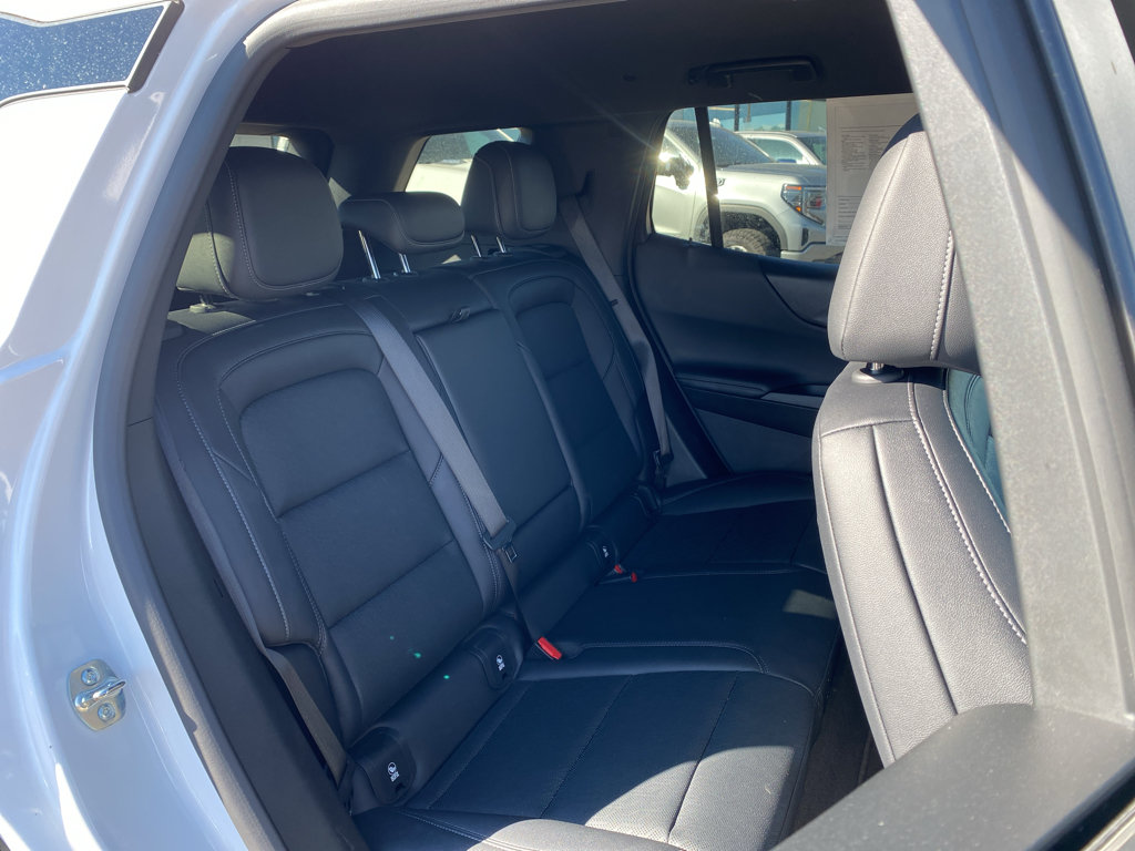 Used 2025 Chevrolet Equinox LT w/ Convenience Package II AWD/4WD image 12