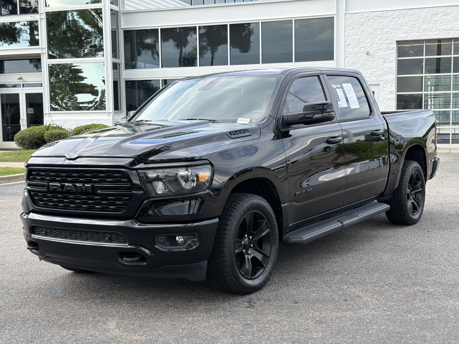 Used 2024 RAM 1500 Big Horn AWD/4WD image 7