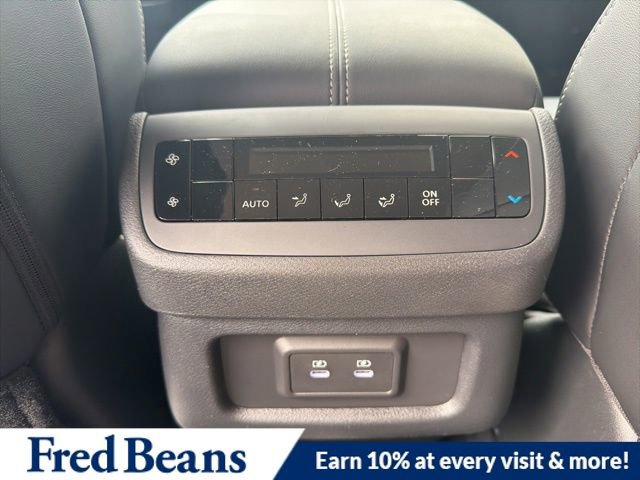 New 2026 Nissan Pathfinder SL image 11