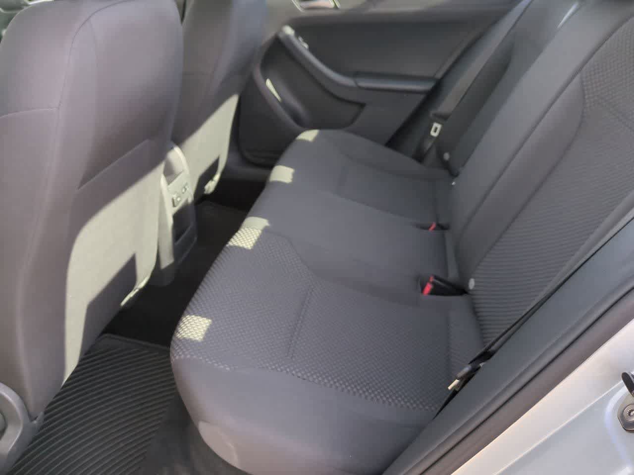 Used 2014 Volkswagen Jetta S image 18