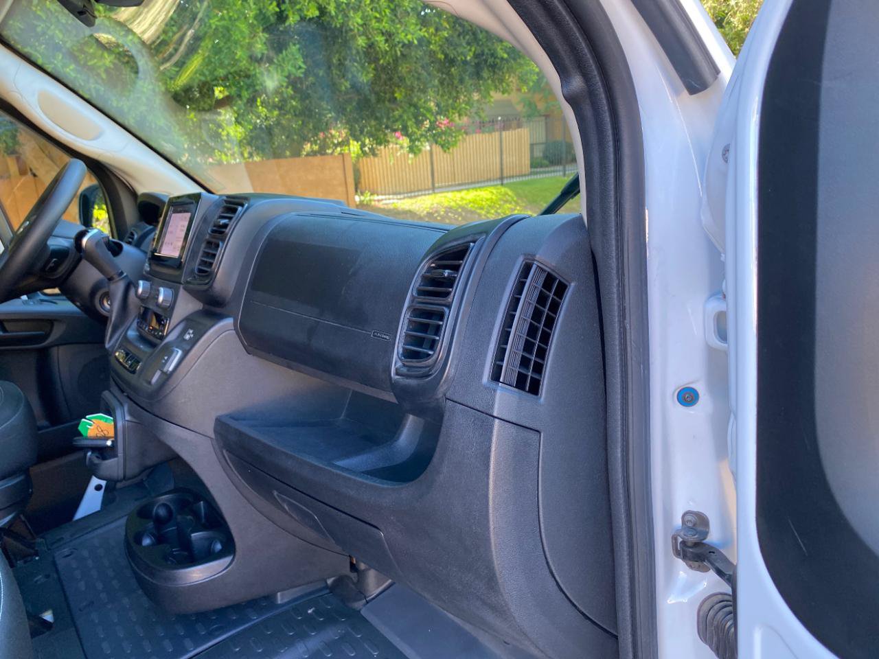 Used 2025 RAM ProMaster 2500 w/ U-Haul Equipment Group FWD image 39