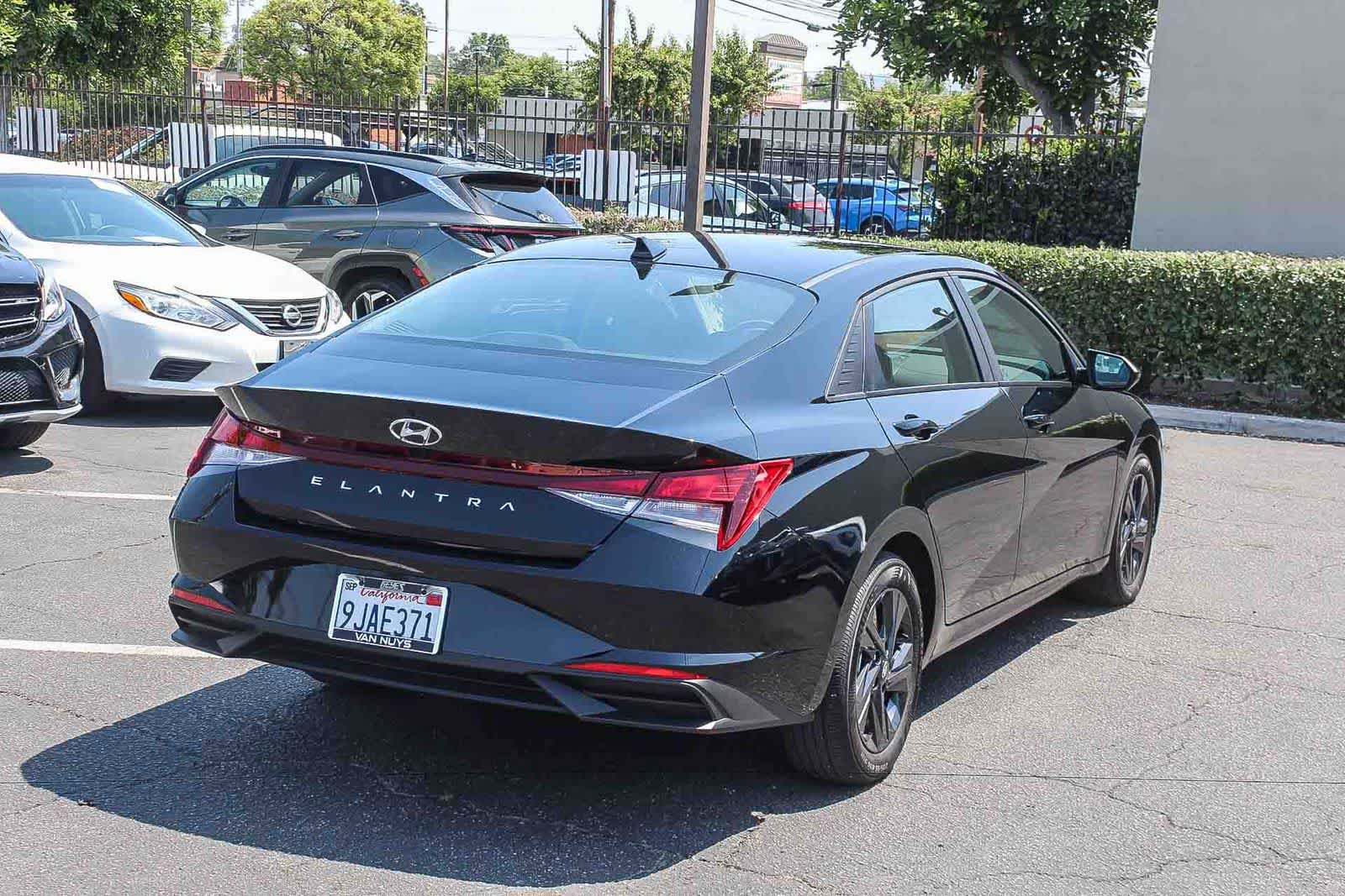Used 2023 Hyundai Elantra SEL FWD image 4