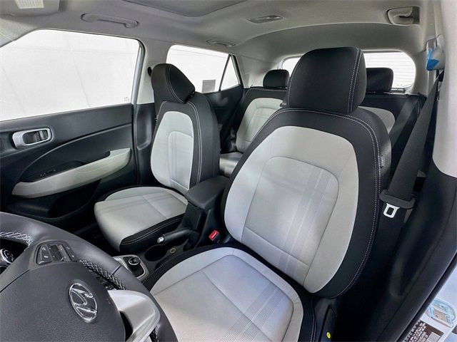 New 2025 Hyundai Venue SEL image 29