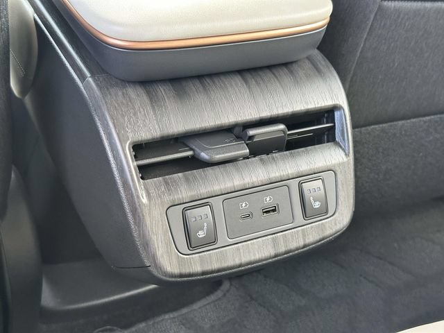 Used 2023 Nissan Ariya FWD image 17