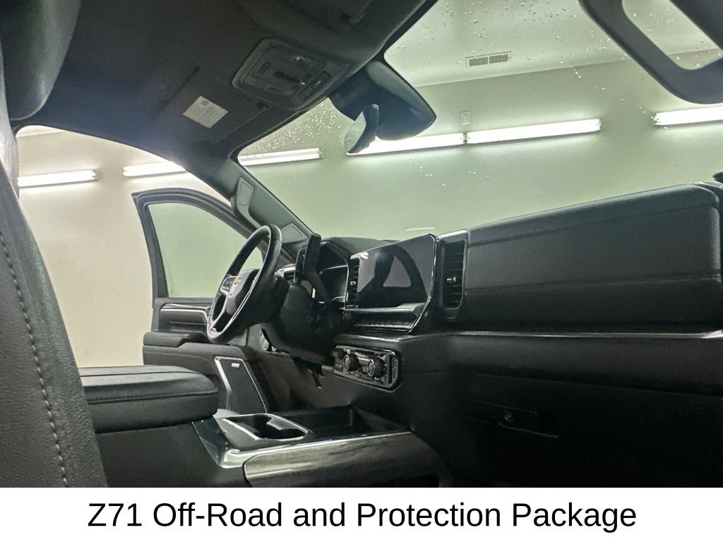 Used 2025 Chevrolet Silverado 2500 LTZ w/ LTZ Premium Package AWD/4WD image 22