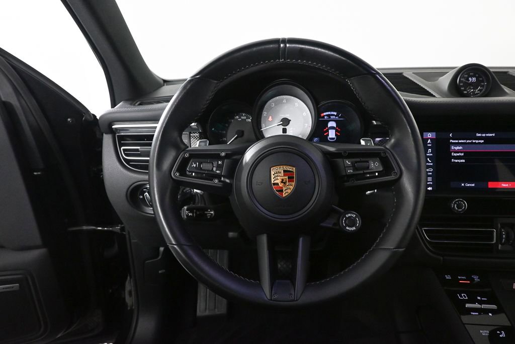 Used 2024 Porsche Macan S w/ Premium Plus Package image 2