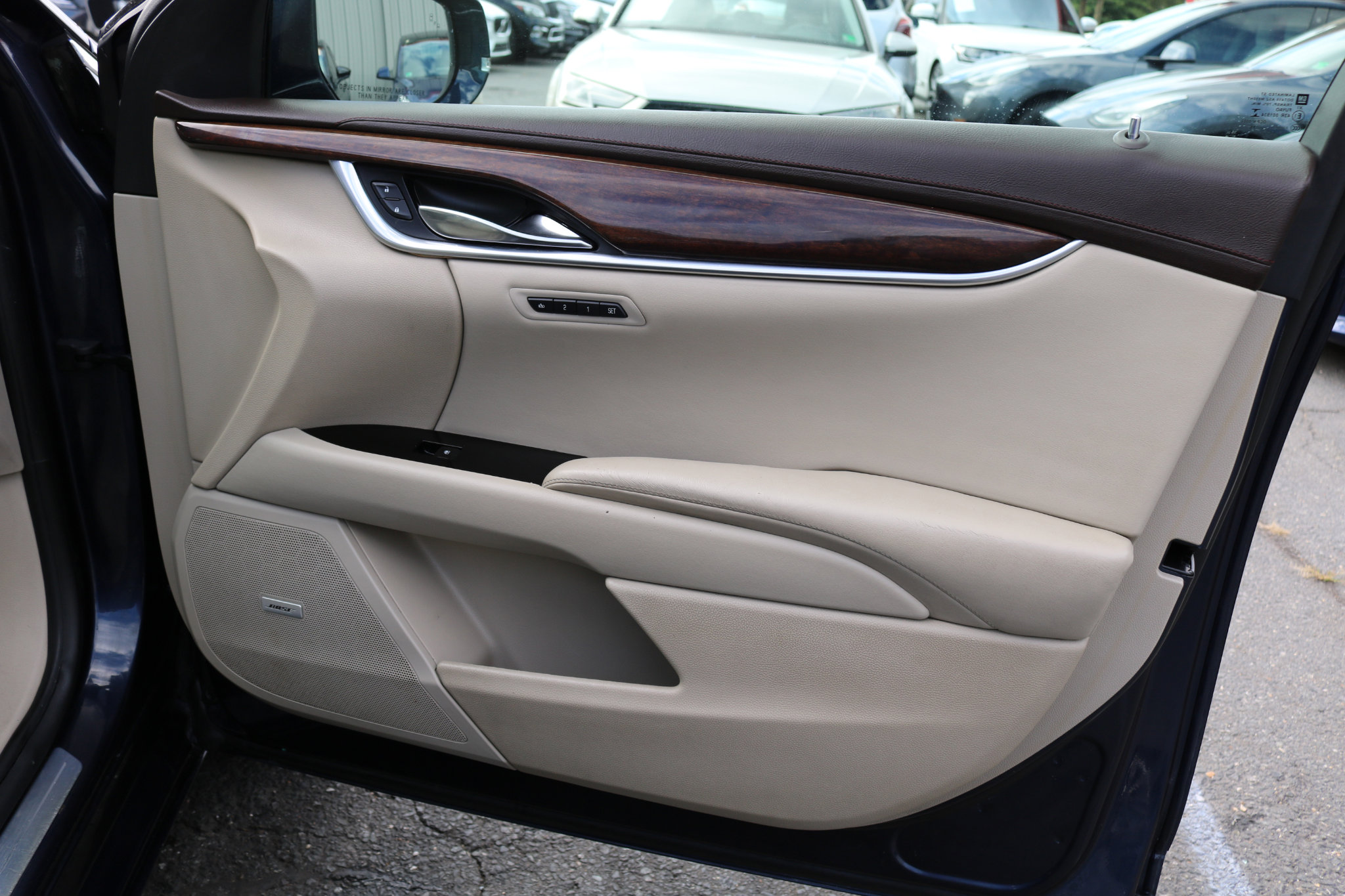 Used 2016 Cadillac XTS Luxury w/ Driver Awareness Package image 33