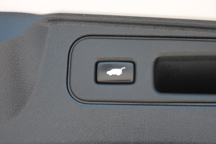 Used 2023 Honda Passport EX-L image 16