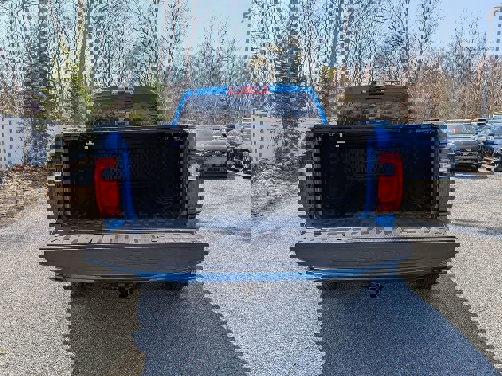 Used 2024 GMC Canyon AT4 w/ AT4 Premium Package image 20