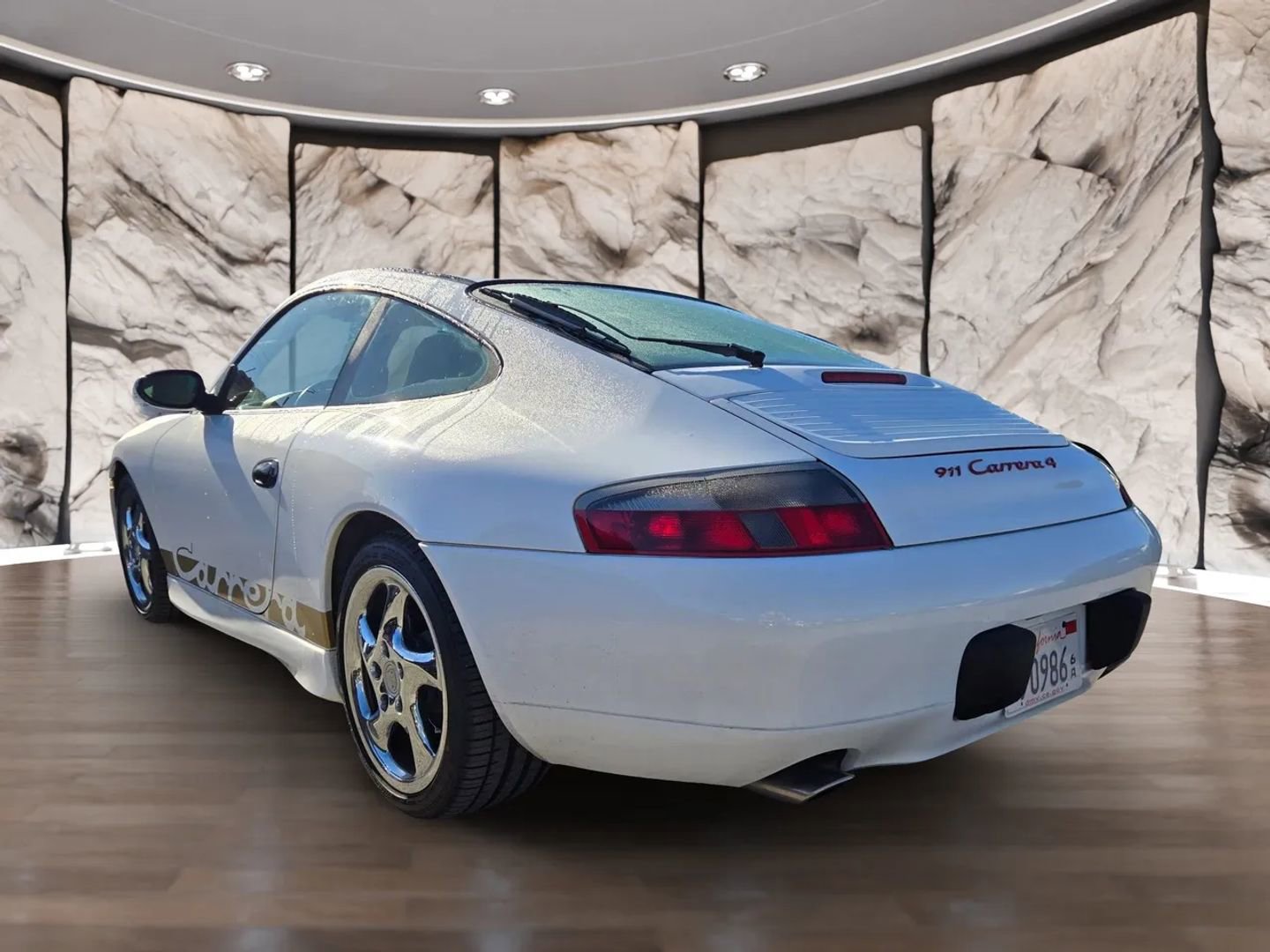 Used 2001 Porsche 911 Carrera 4 image 8