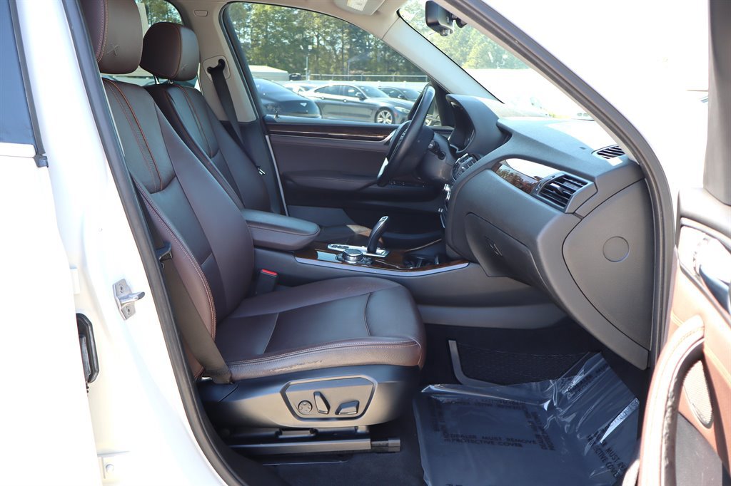 Used 2016 BMW X3 xDrive28d image 17