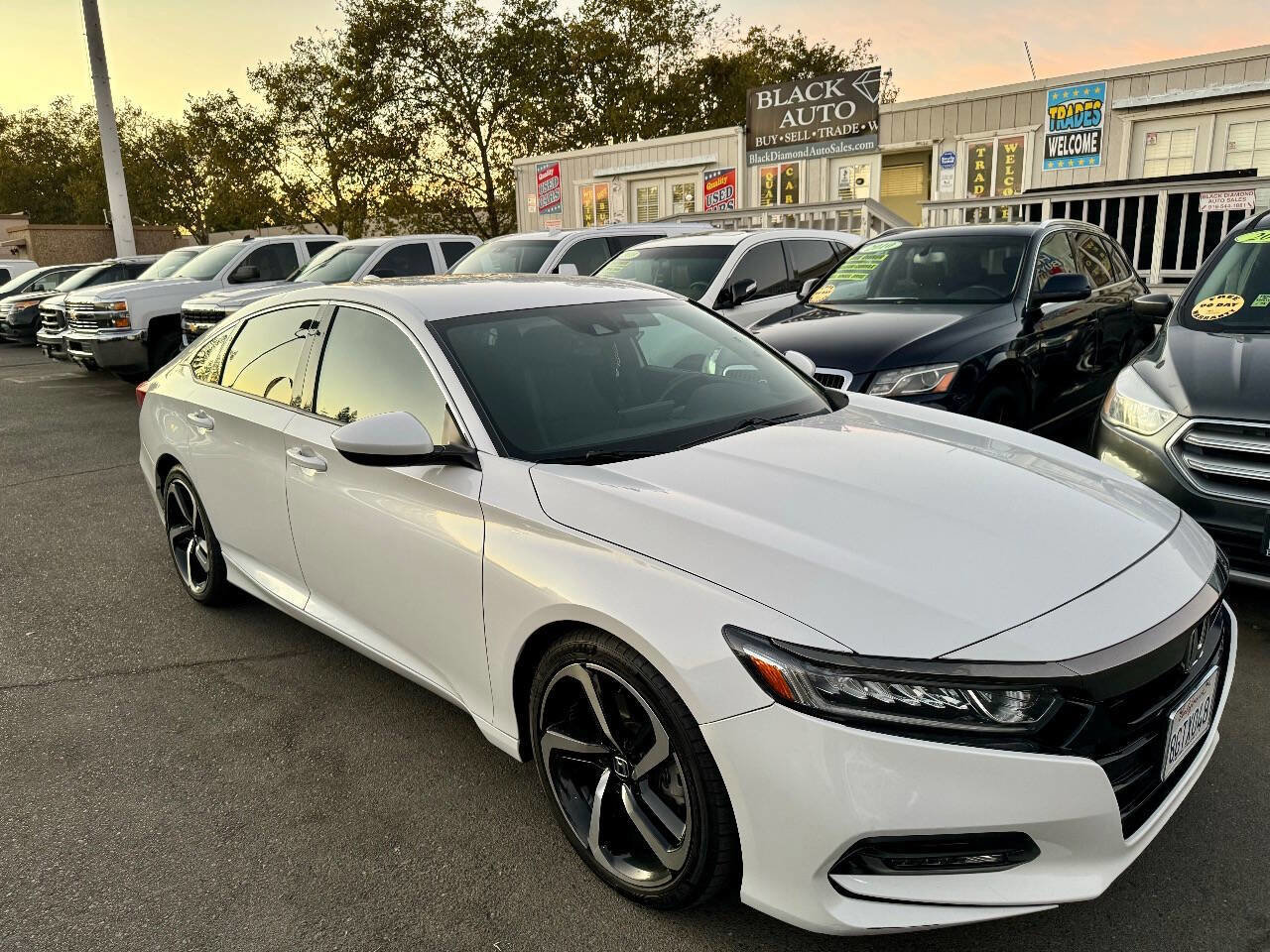 Used 2018 Honda Accord Sport image 3