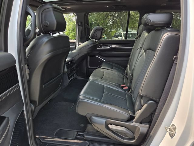 Used 2024 Jeep Wagoneer 2WD w/ Premium Group I image 13