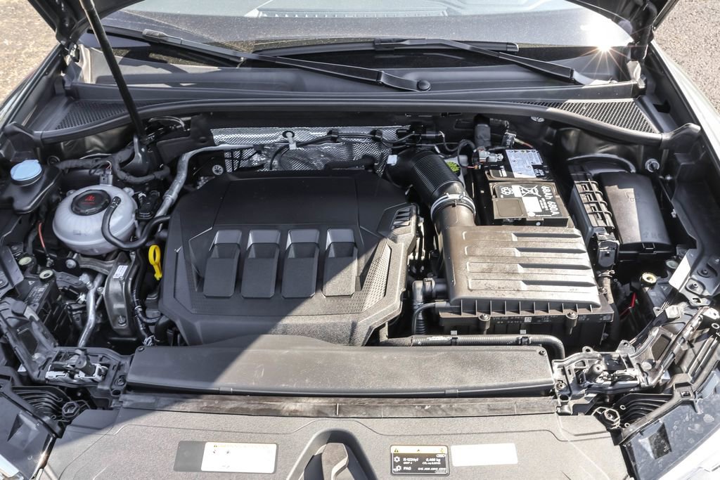 Used 2024 Audi Q3 2.0T Premium w/ Convenience Package image 65