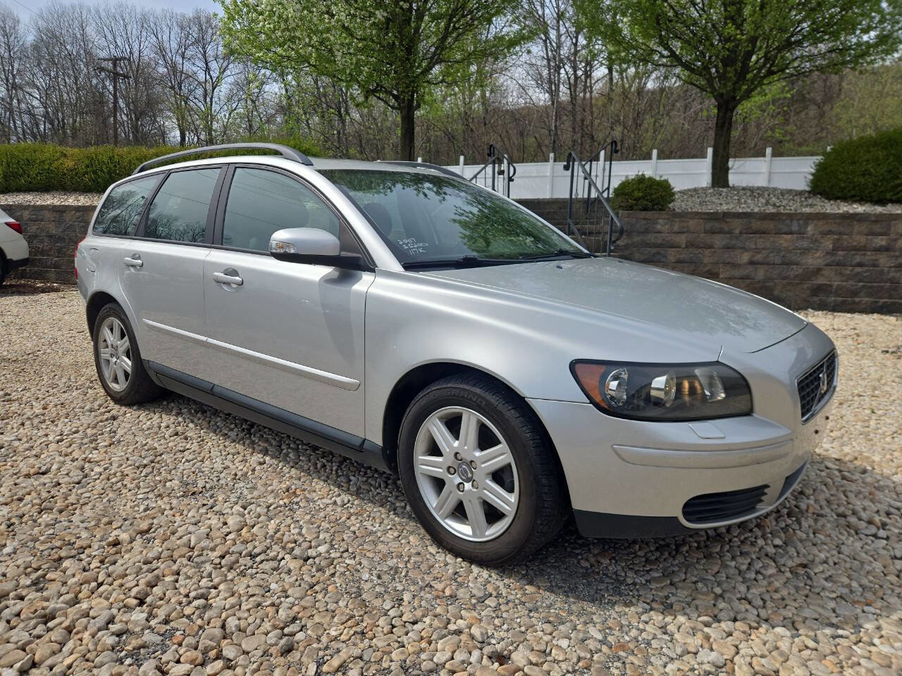 Used 2007 Volvo V50 2.4i FWD image 1