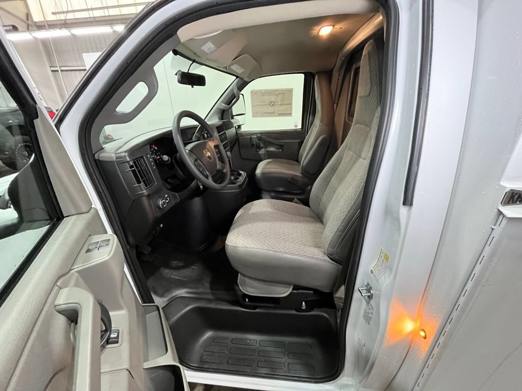 New 2025 Chevrolet Express 3500 w/ Power Convenience Package RWD image 16