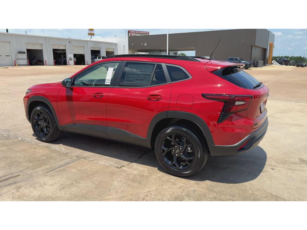 New 2026 Chevrolet Trax LT w/ Driver Confidence Package FWD image 6