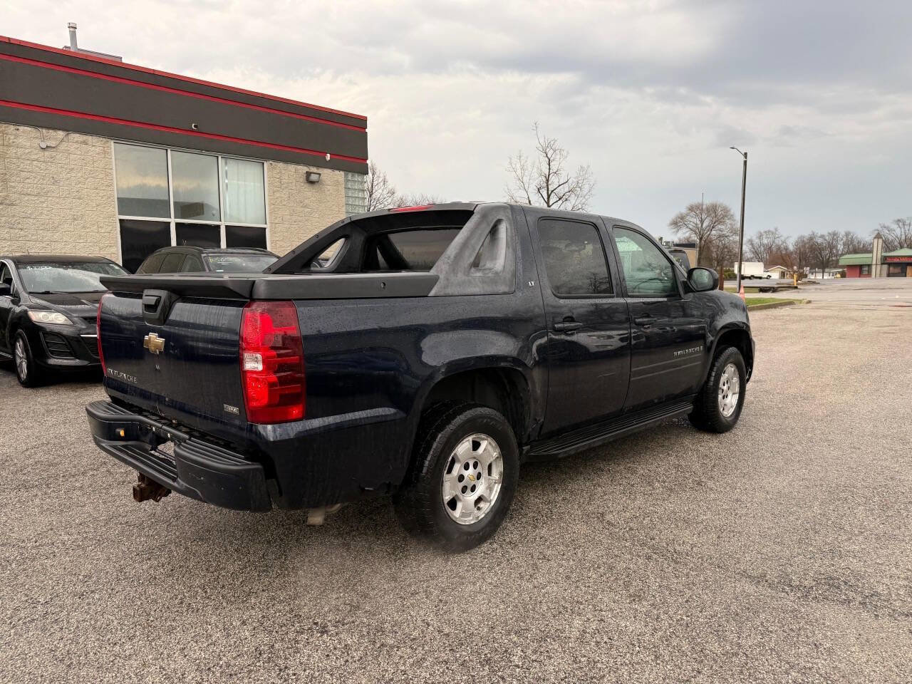 Used 2008 Chevrolet Avalanche LT image 4