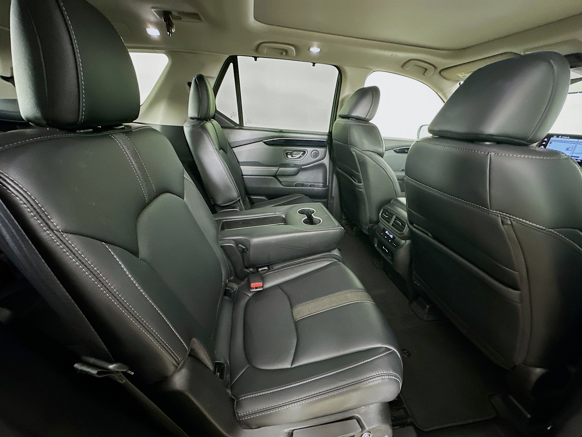 Used 2023 Honda Pilot Touring image 38