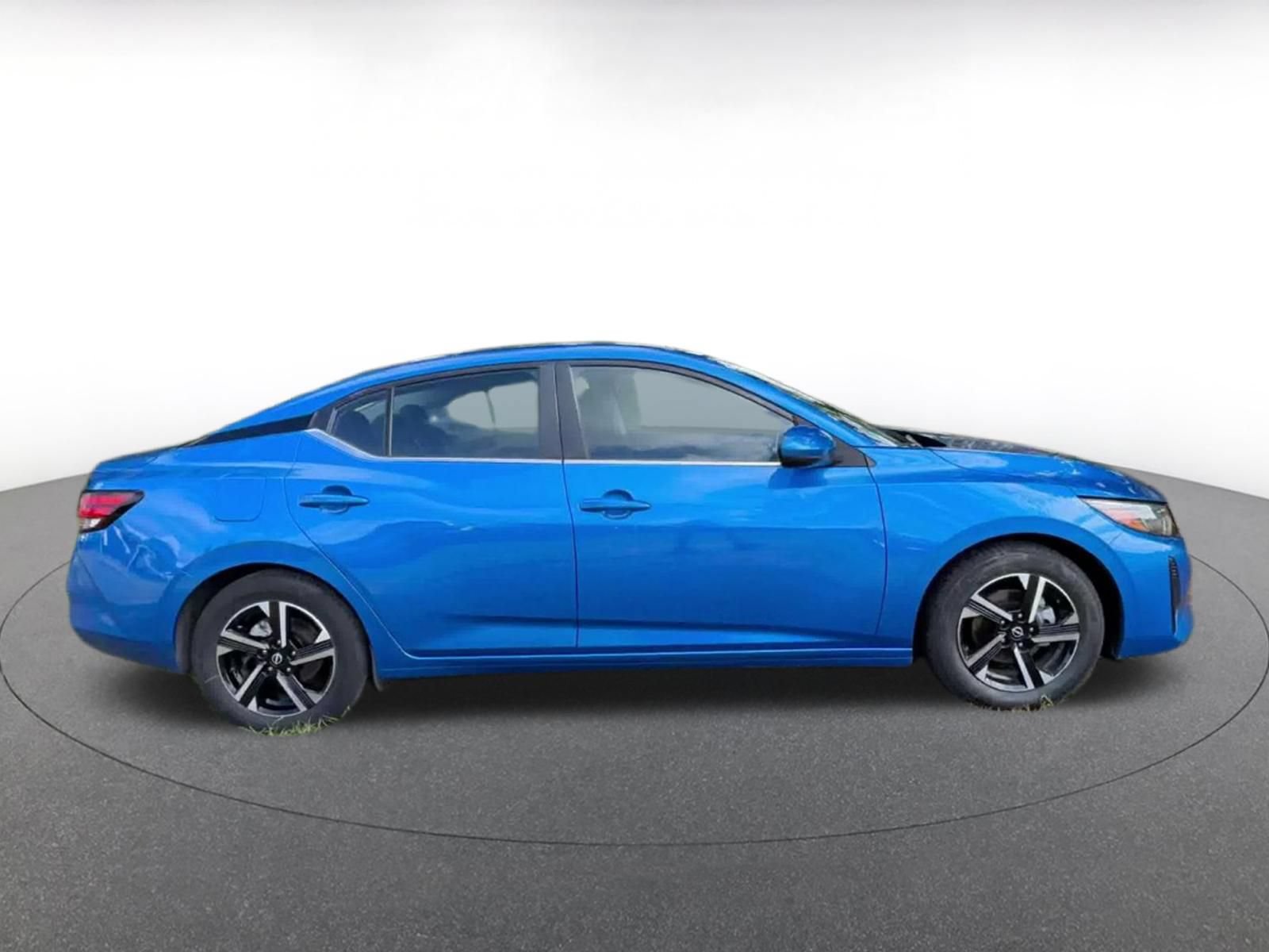Used 2025 Nissan Sentra SV FWD image 15