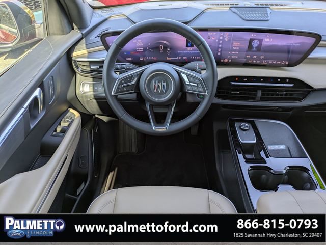 Used 2025 Buick Enclave Preferred FWD image 17