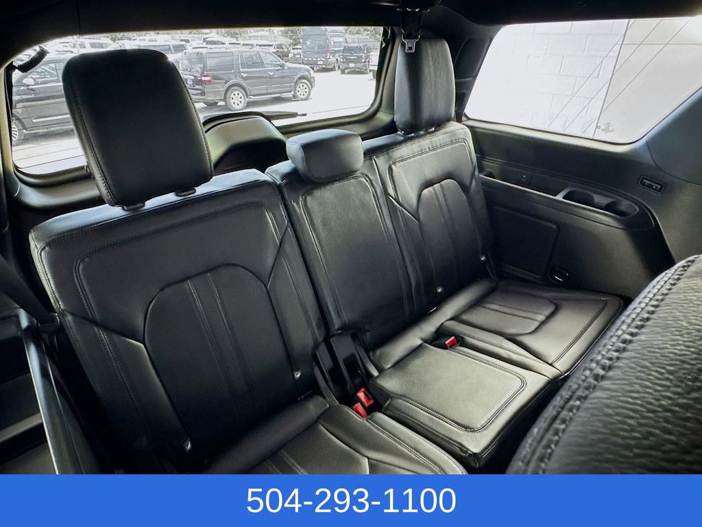Used 2018 Ford Expedition Limited w/ Equipment Group 301A RWD image 31