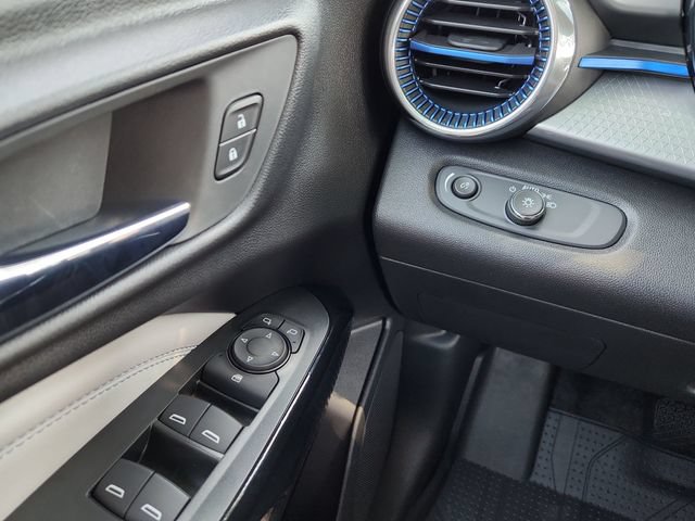 New 2026 Chevrolet Trax LT w/ Driver Confidence Package FWD image 22