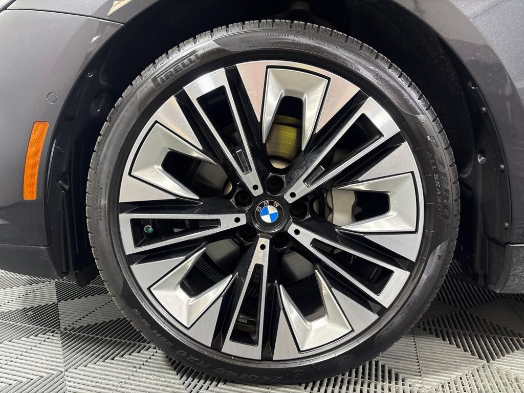 Certified 2026 BMW 530i w/ Premium Package RWD image 8