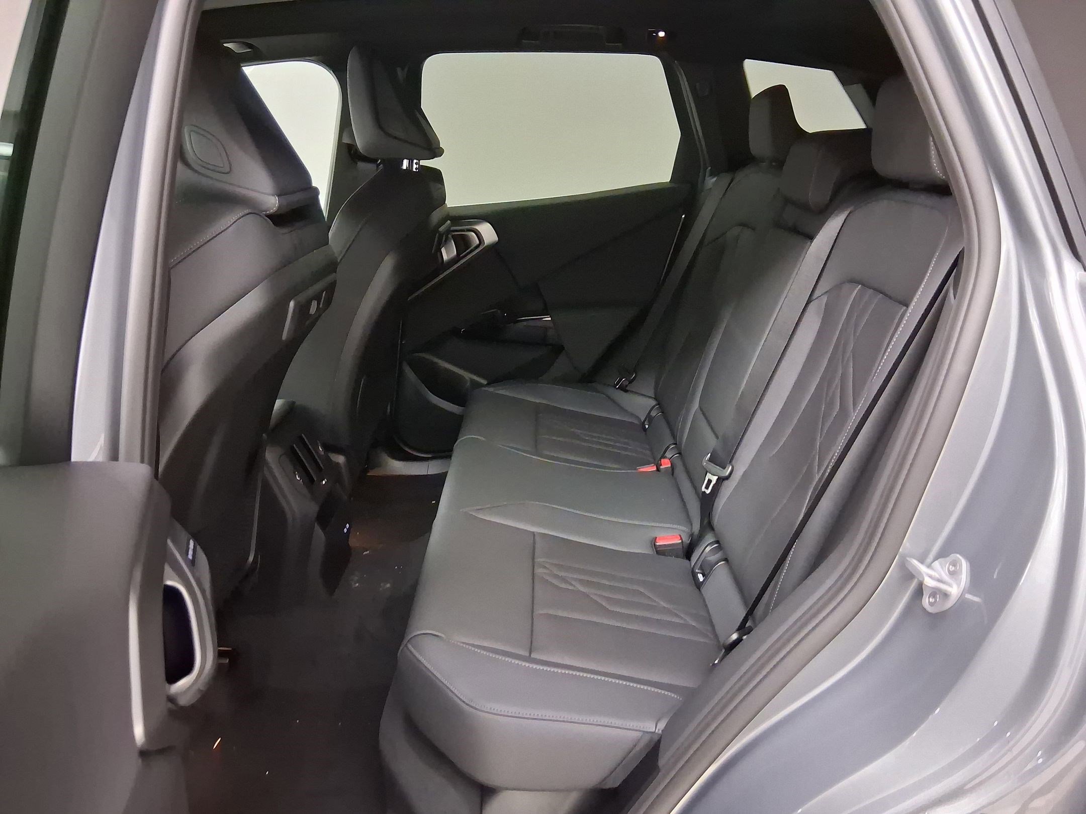 New 2026 BMW X3 xDrive30 w/ Premium Package image 14