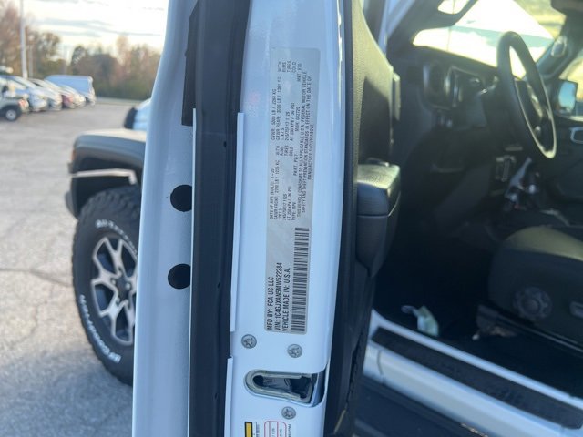 Used 2021 Jeep Wrangler Sport S image 35