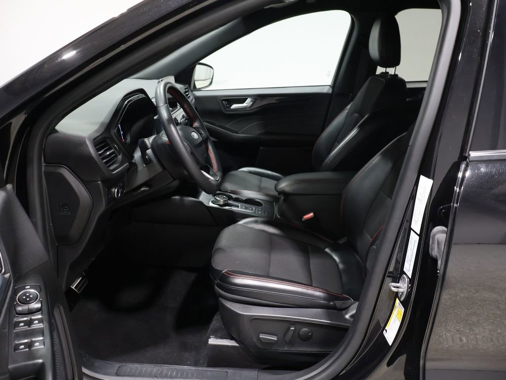 Used 2024 Ford Escape ST-Line image 8