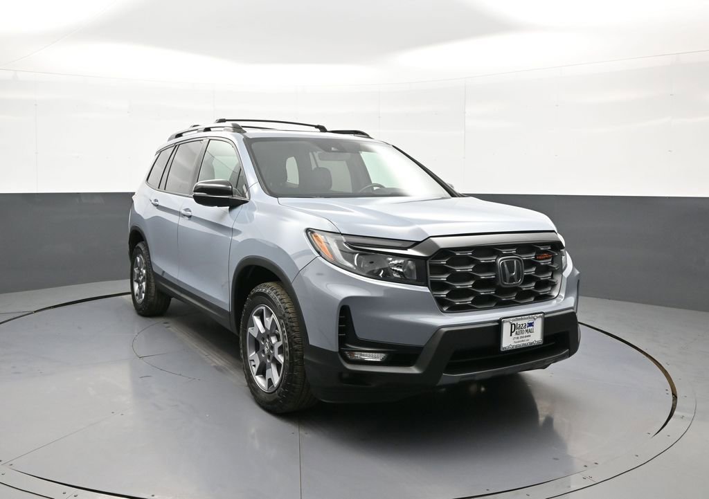Certified 2023 Honda Passport TrailSport image 3