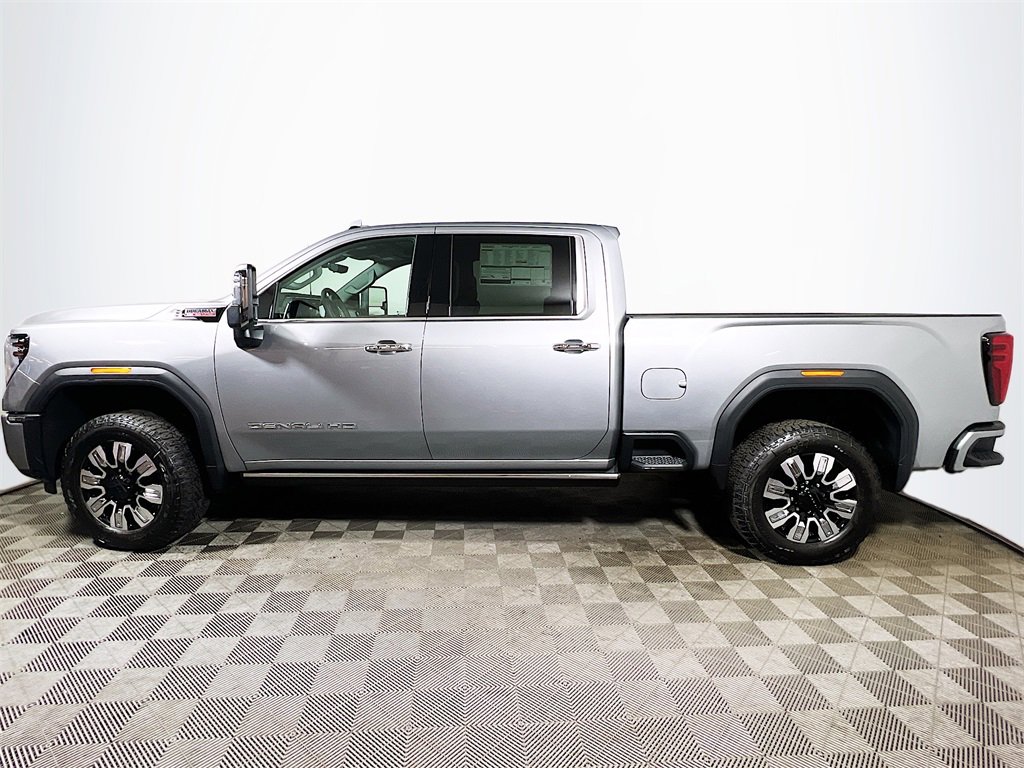 New 2026 GMC Sierra 3500 Denali w/ Denali Reserve Package image 5
