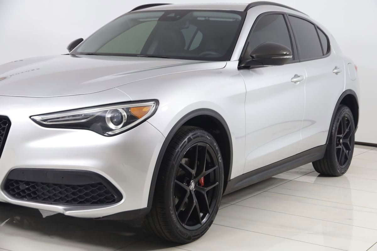 Used 2020 Alfa Romeo Stelvio w/ Nero Edizione RWD image 51