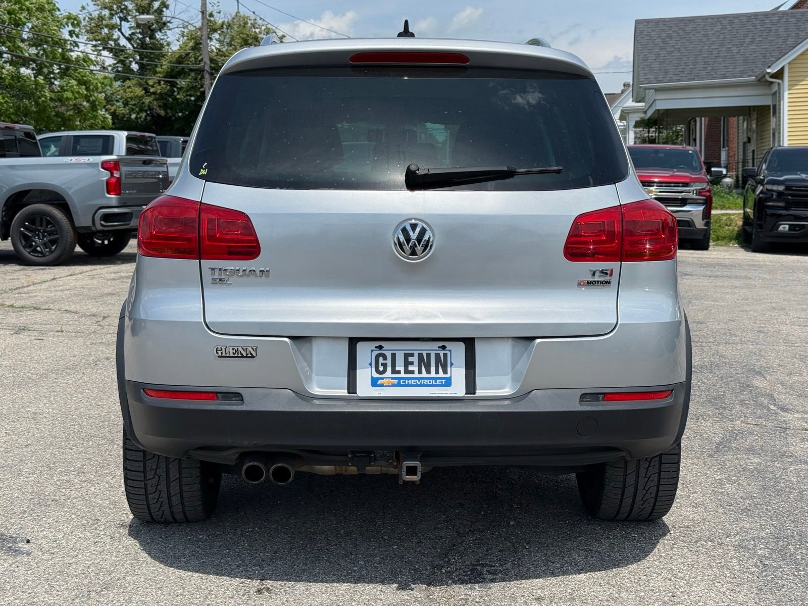 Used 2017 Volkswagen Tiguan SEL AWD/4WD image 7