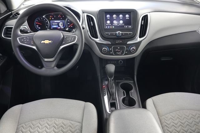 Used 2022 Chevrolet Equinox LT AWD/4WD image 2