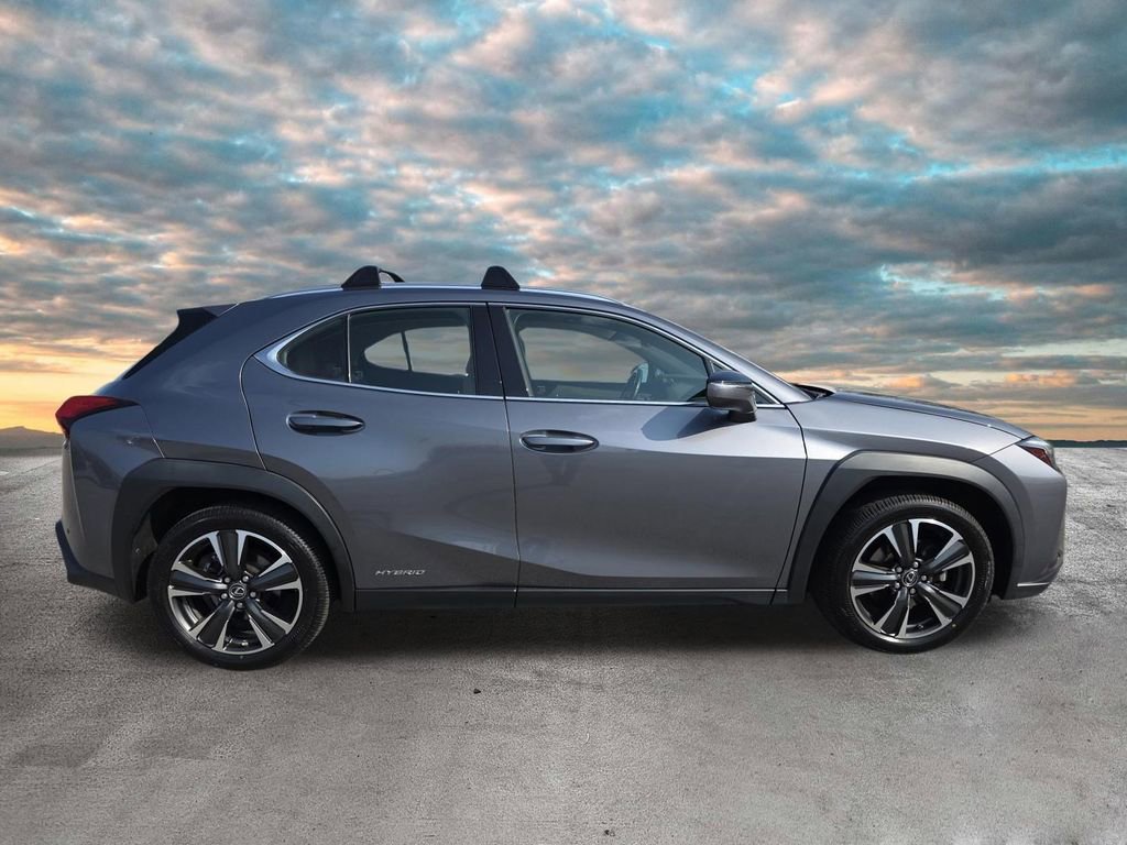 Used 2019 Lexus UX 250h image 9